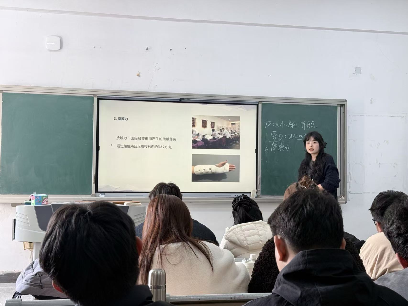 欧阳亚如五位新教师开展公开课