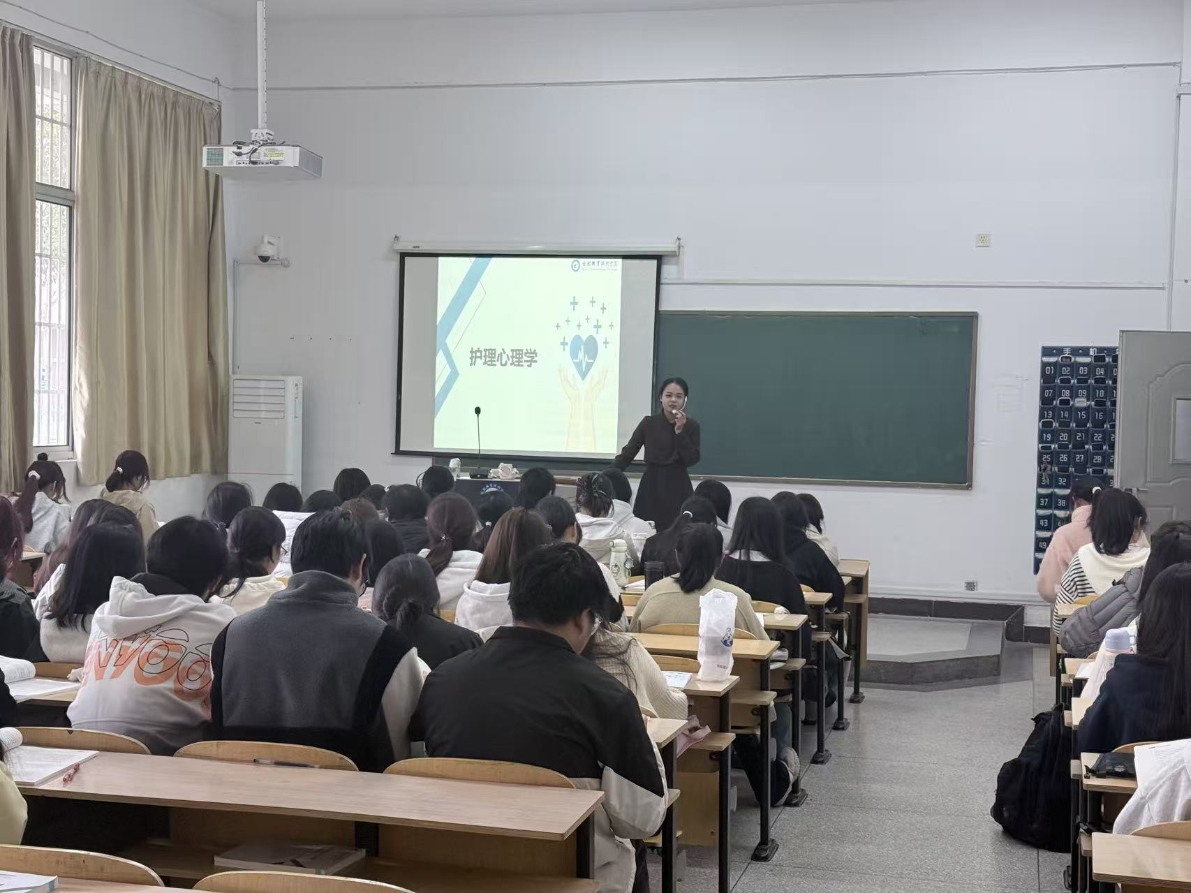 助力新入职教师快速适应教学岗位